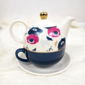 Pinky Up
Addison
Marrakesh Tea